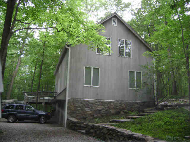 Building photograph for 113 NETTLETON HOLLOW RD